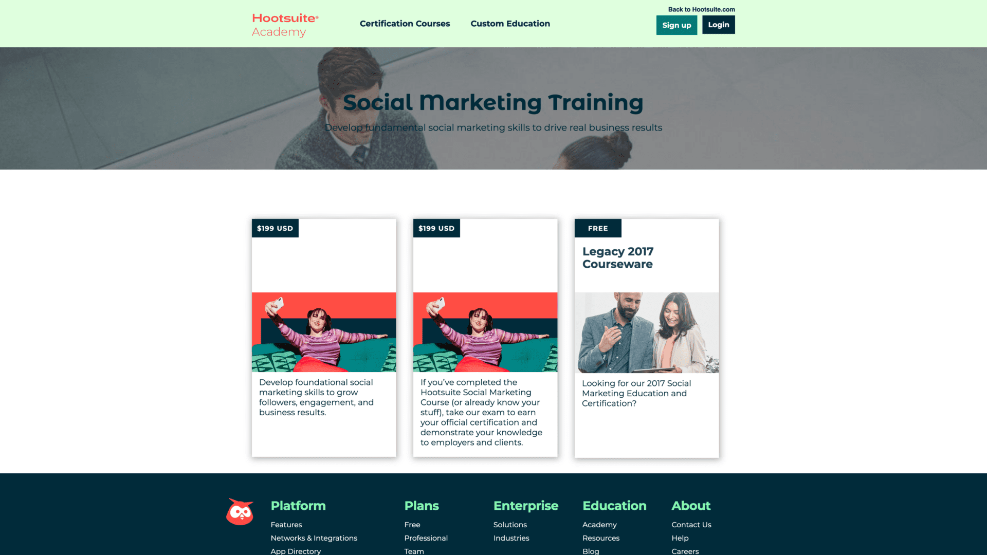A screenshot of the Social Marketing Training by Hootsuite Homepage